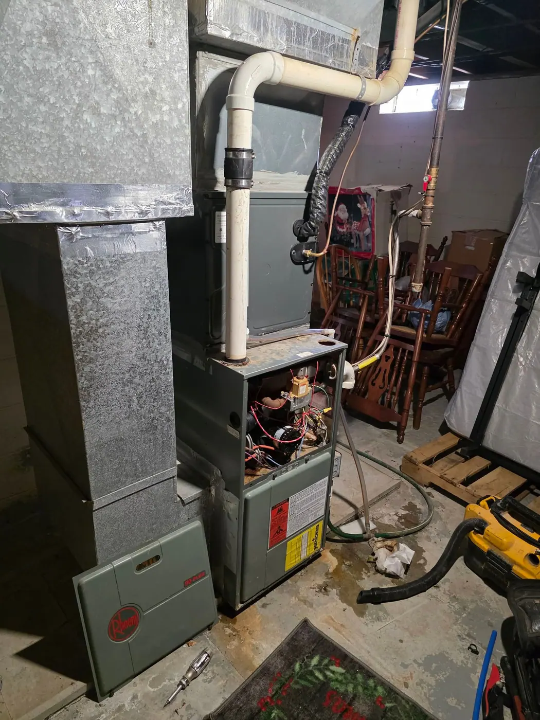Heating, cooling and plumbing work by Leon Plumbing Heating & Cooling in Leon, Iowa